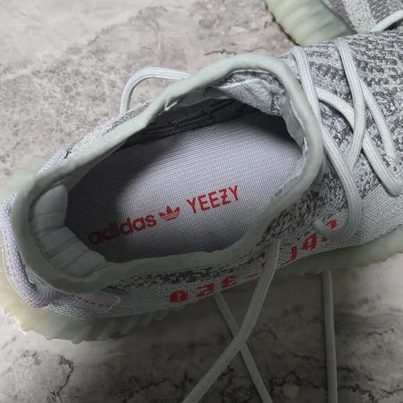 Adidas Yeezy Boost 350 V2 Sneakers 💗RESERVED💗 - Picture 3 of 5